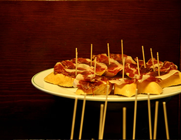 Barcelona bike tour spanish tapas