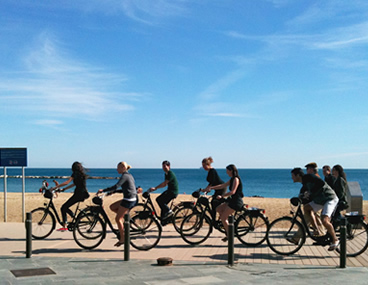 Fietstour langs het strand van Barcelona